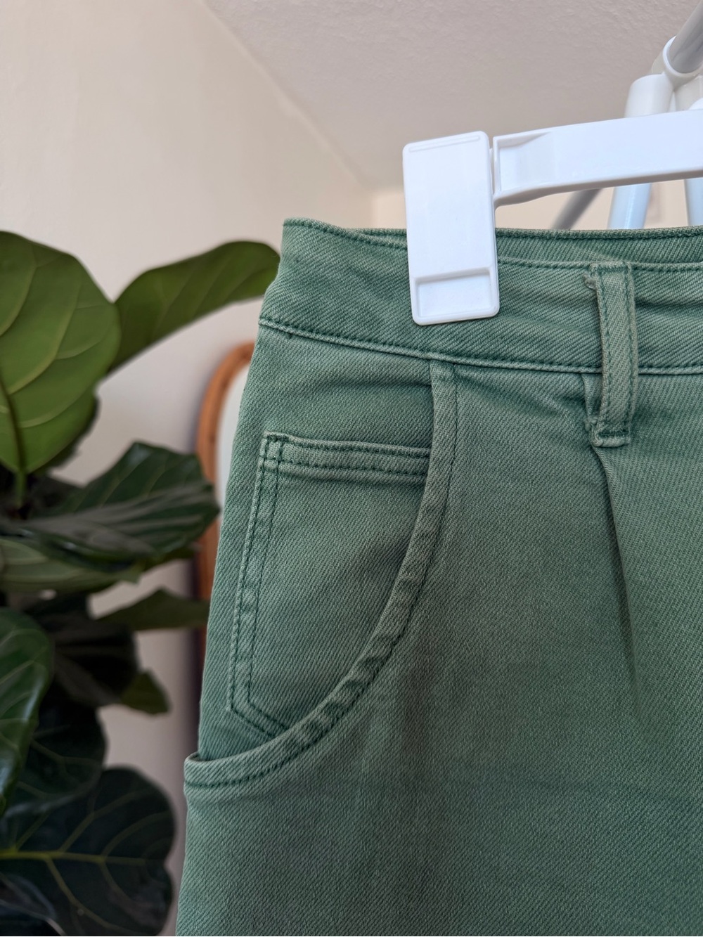 Zara Olive Green High-Rise Jeans - Picture 6 of 12